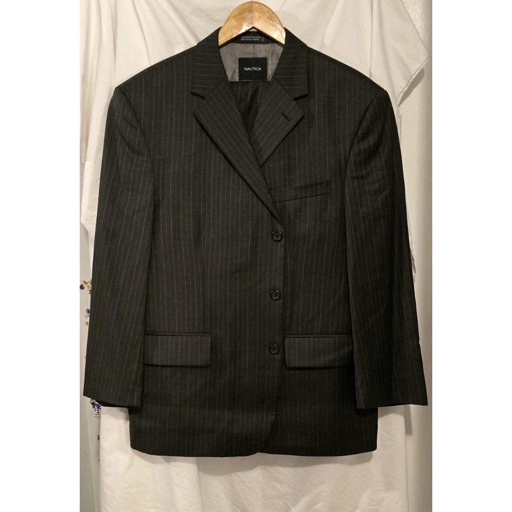 Nautica Mens Modern fit 2 Piece Suit 44 S Heather Grey Pin Stripped